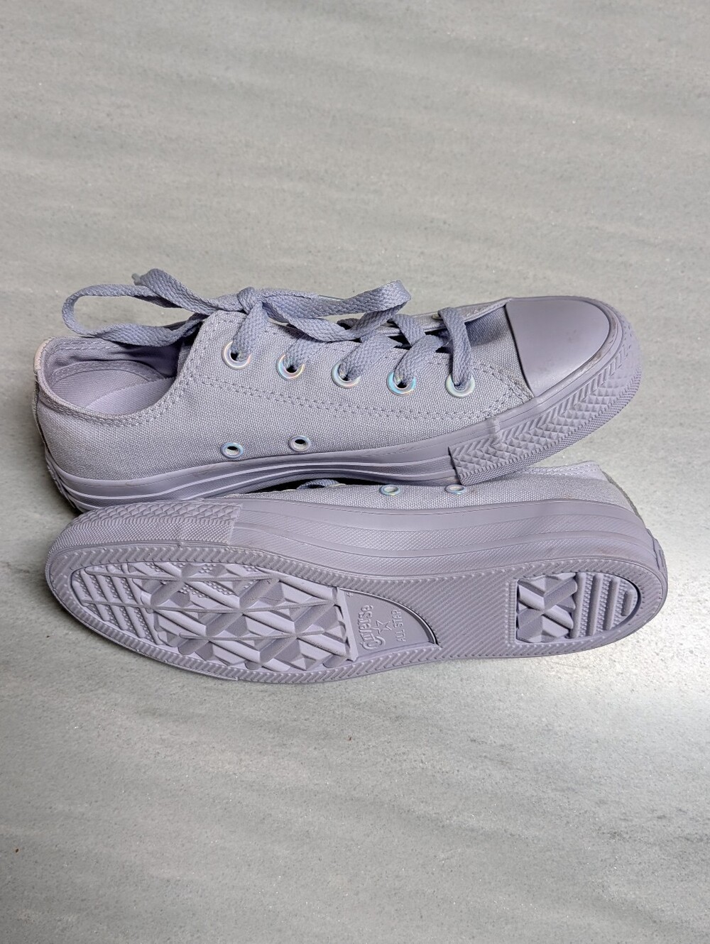 CONVERSE lavender canvas sneakers 6 - Picture 4 of 9